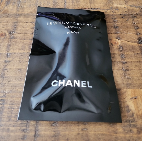 CHANEL 5pc Sample Set - Picture 5 of 10